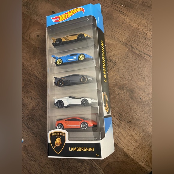 Hot Wheels Lamborghini 5 Pack - Picture 2 of 2